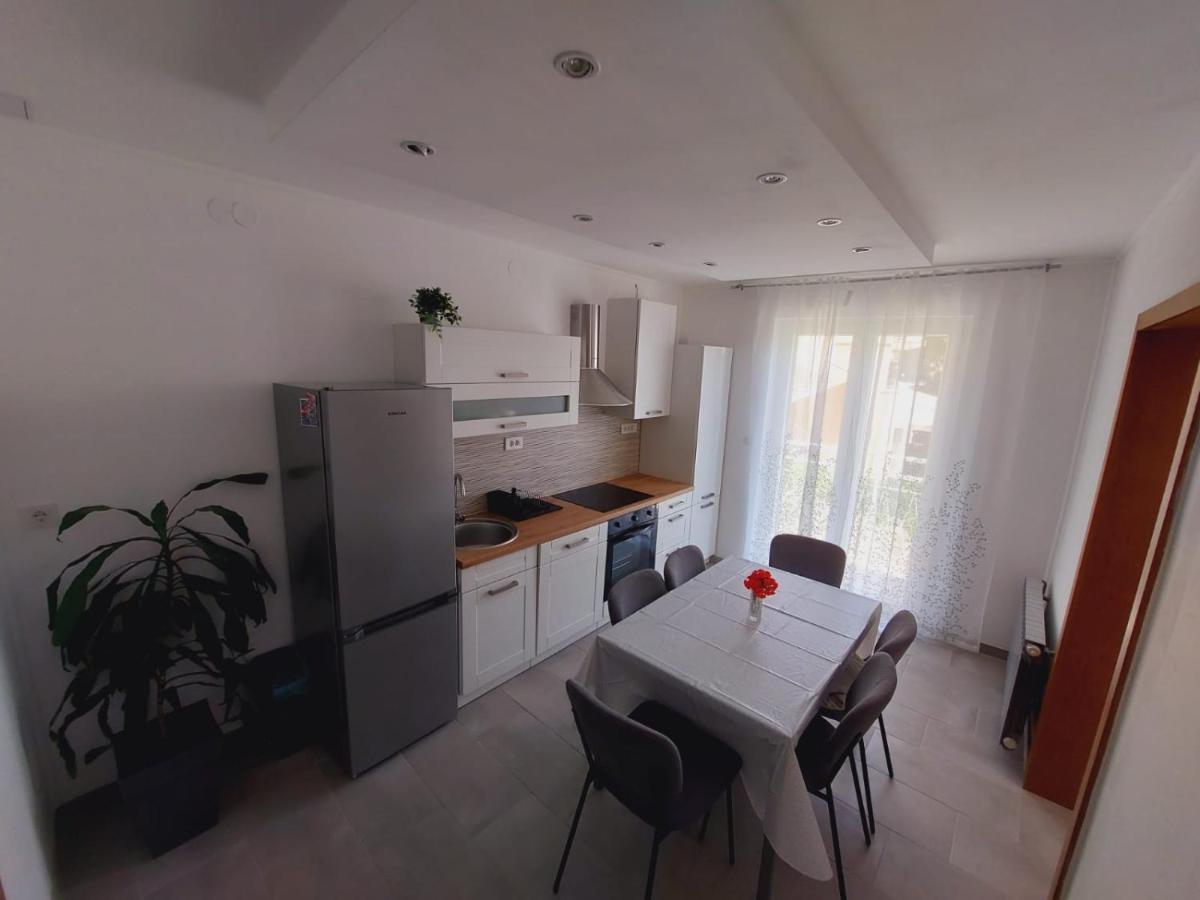 Apartments Mario Primošten المظهر الخارجي الصورة
