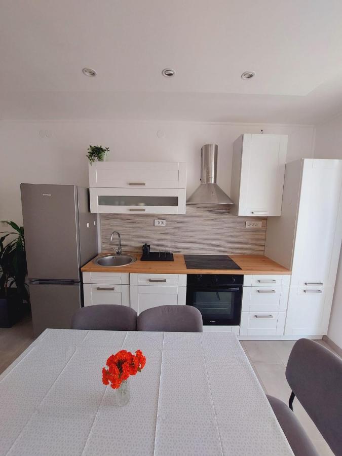 Apartments Mario Primošten المظهر الخارجي الصورة